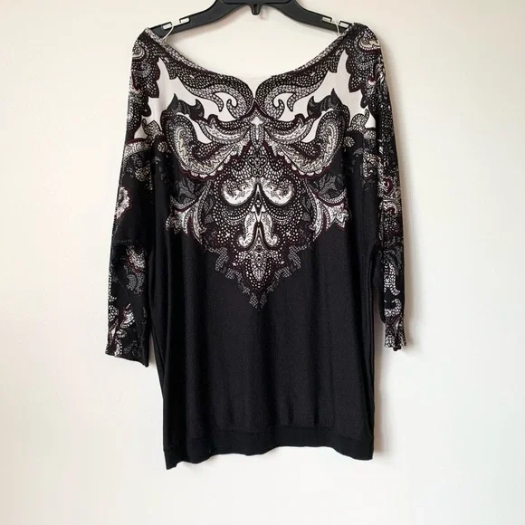 LAST CHANCE WHITE HOUSE BLACK MARKET Lightweight Scroll Design Sweater Small - Picture 1 of 7